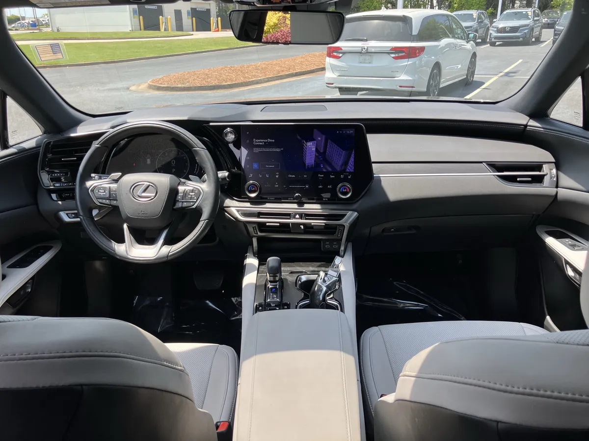 2023 Lexus RX RX 350 Premium FWD thumbnail 32