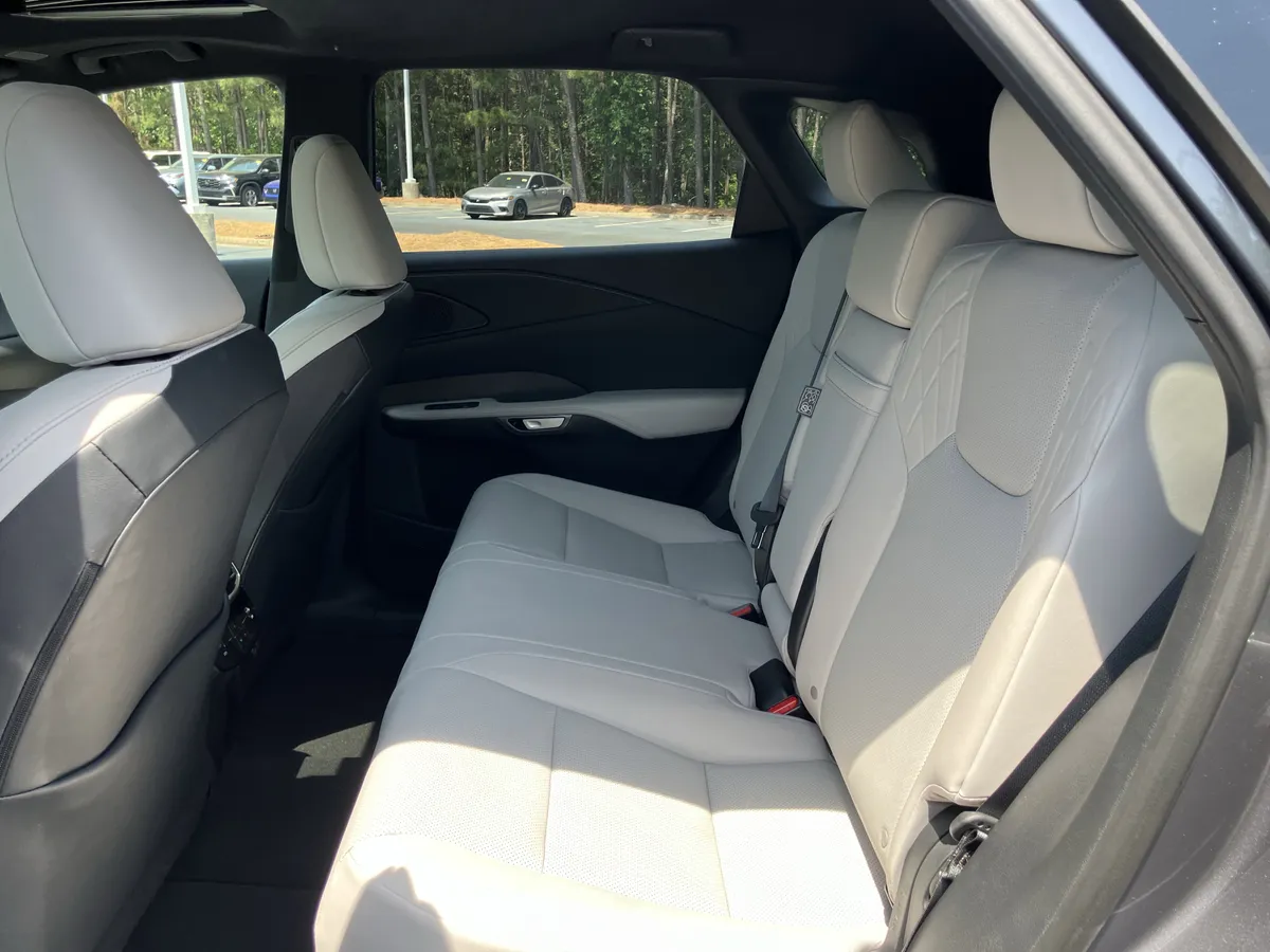 2023 Lexus RX RX 350 Premium FWD thumbnail 33