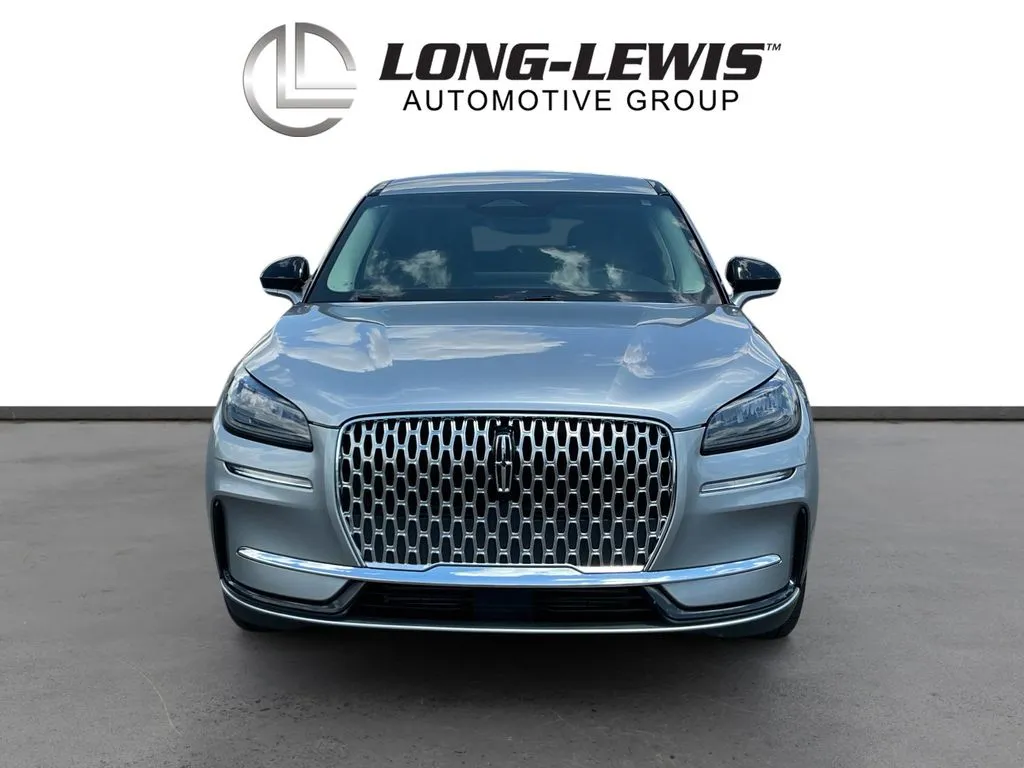 2023 Lincoln Corsair Standard thumbnail 11