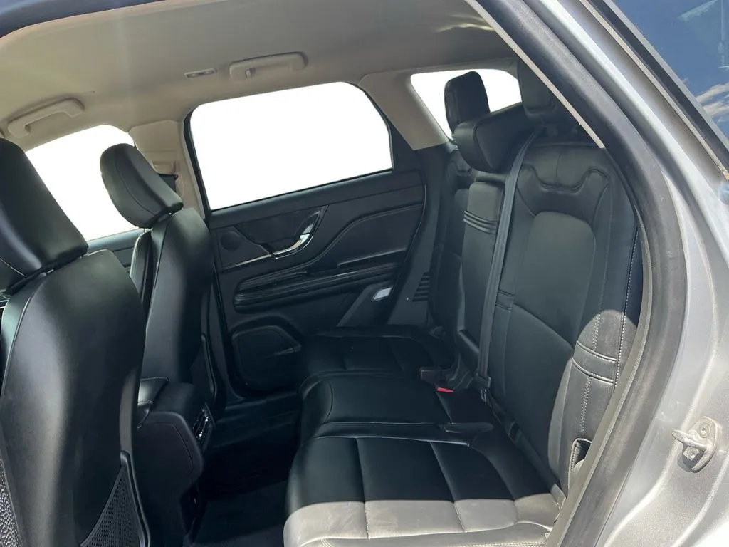 2023 Lincoln Corsair Standard thumbnail 21