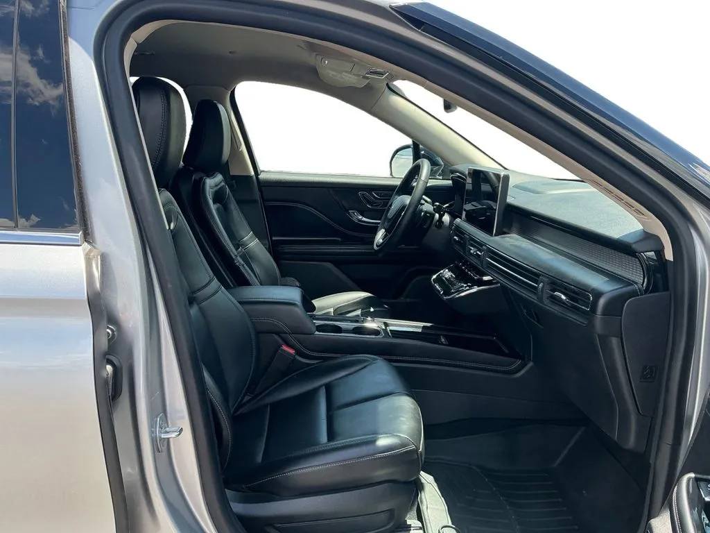 2023 Lincoln Corsair Standard thumbnail 22