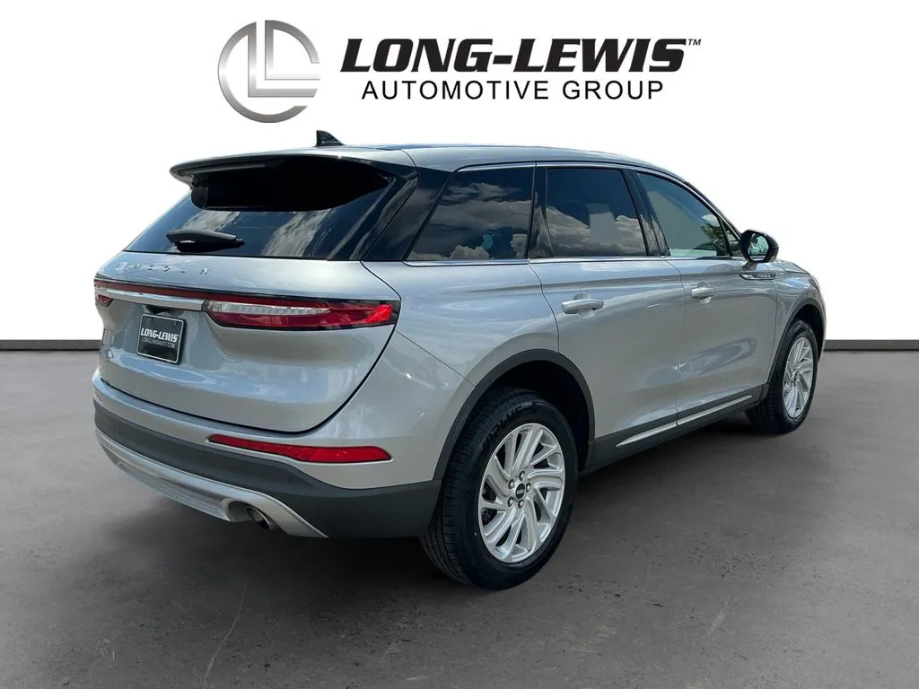 2023 Lincoln Corsair Standard thumbnail 7