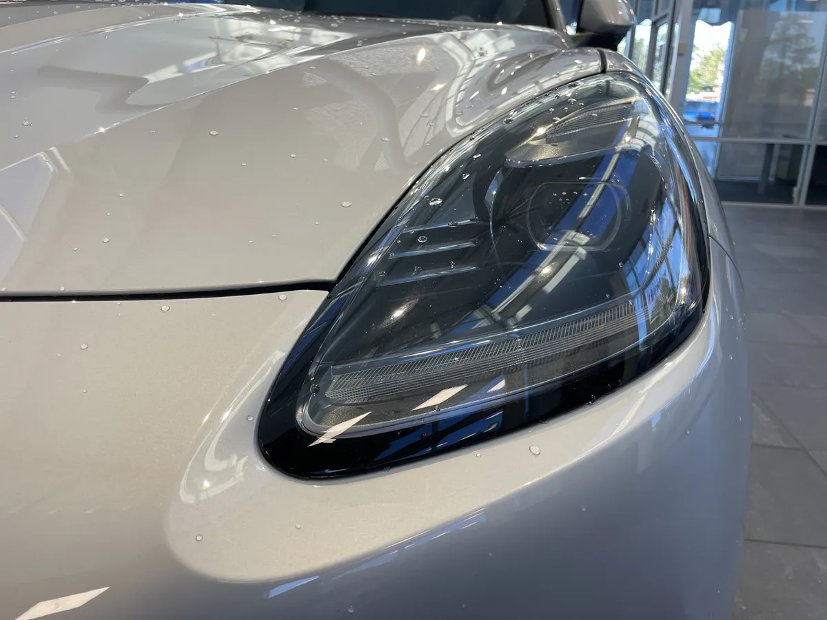 2023 Maserati Grecale Modena thumbnail 4