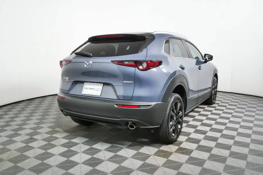 2023 MAZDA CX-30 2.5 S Carbon Edition thumbnail 3