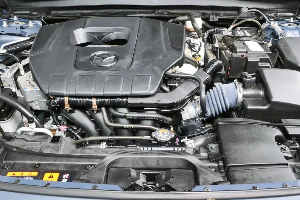 2023 MAZDA CX-30 2.5 S Carbon Edition thumbnail 32