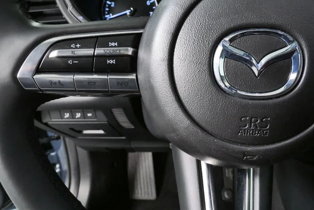 2023 MAZDA CX-30 2.5 S Carbon Edition thumbnail 9