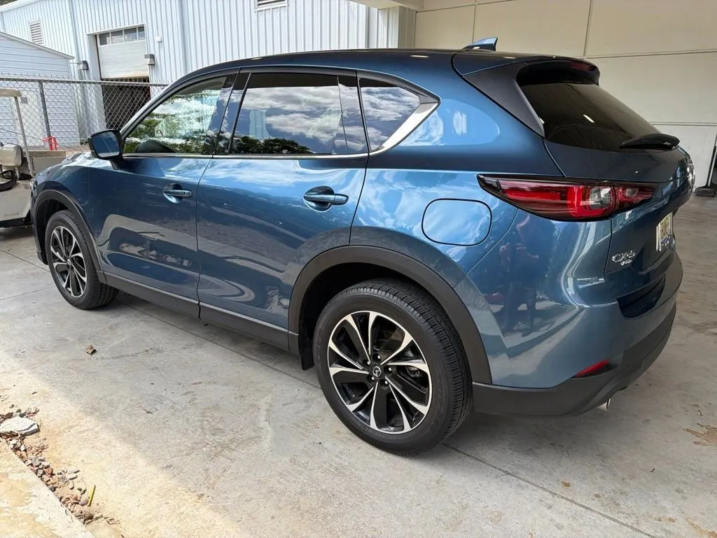 2023 Mazda CX-5 2.5 S Premium Package thumbnail 2