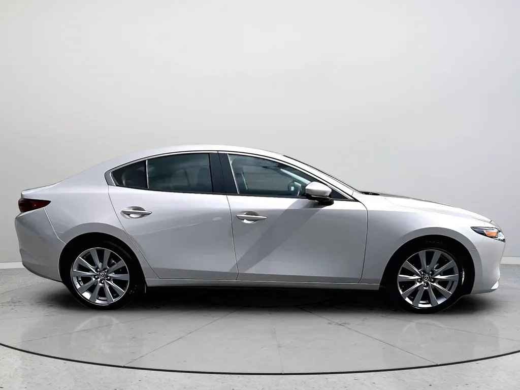 2023 Mazda Mazda3 2.5 S Select Package Base thumbnail 6