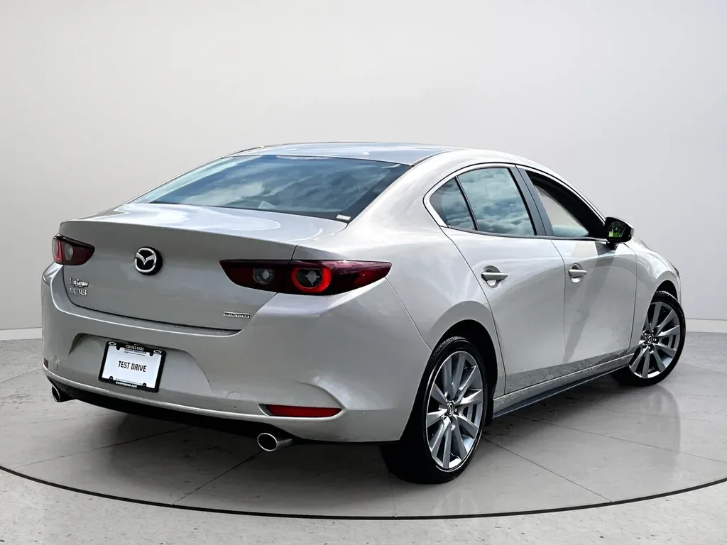 2023 Mazda Mazda3 2.5 S Select Package Base thumbnail 7