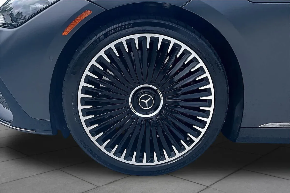 2023 Mercedes-Benz AMG® EQE AMG® EQE thumbnail 10