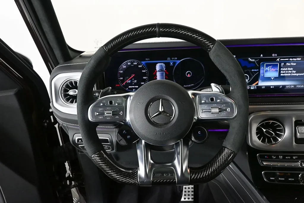 2023 Mercedes-Benz AMG G 63 thumbnail 2