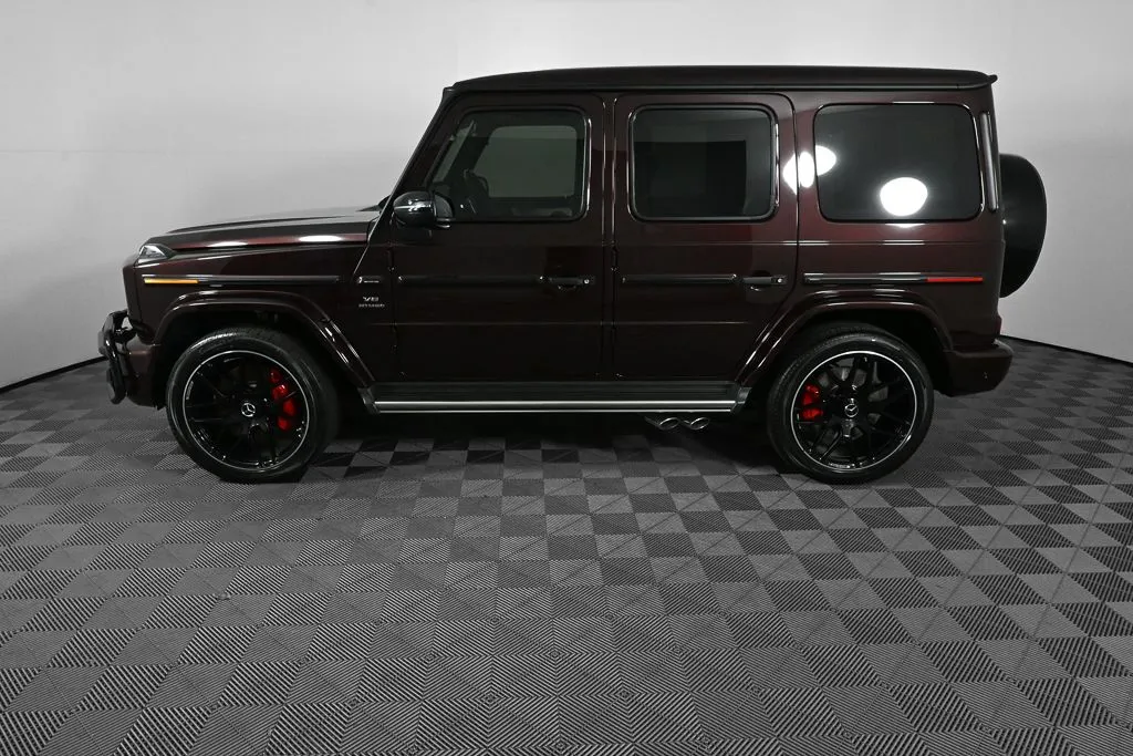 2023 Mercedes-Benz AMG G 63 thumbnail 3