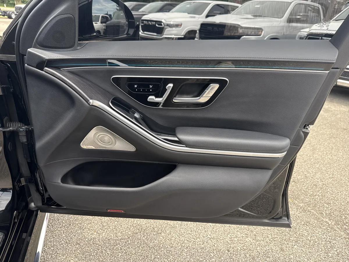 2023 Mercedes-Benz S-Class S 500 thumbnail 14