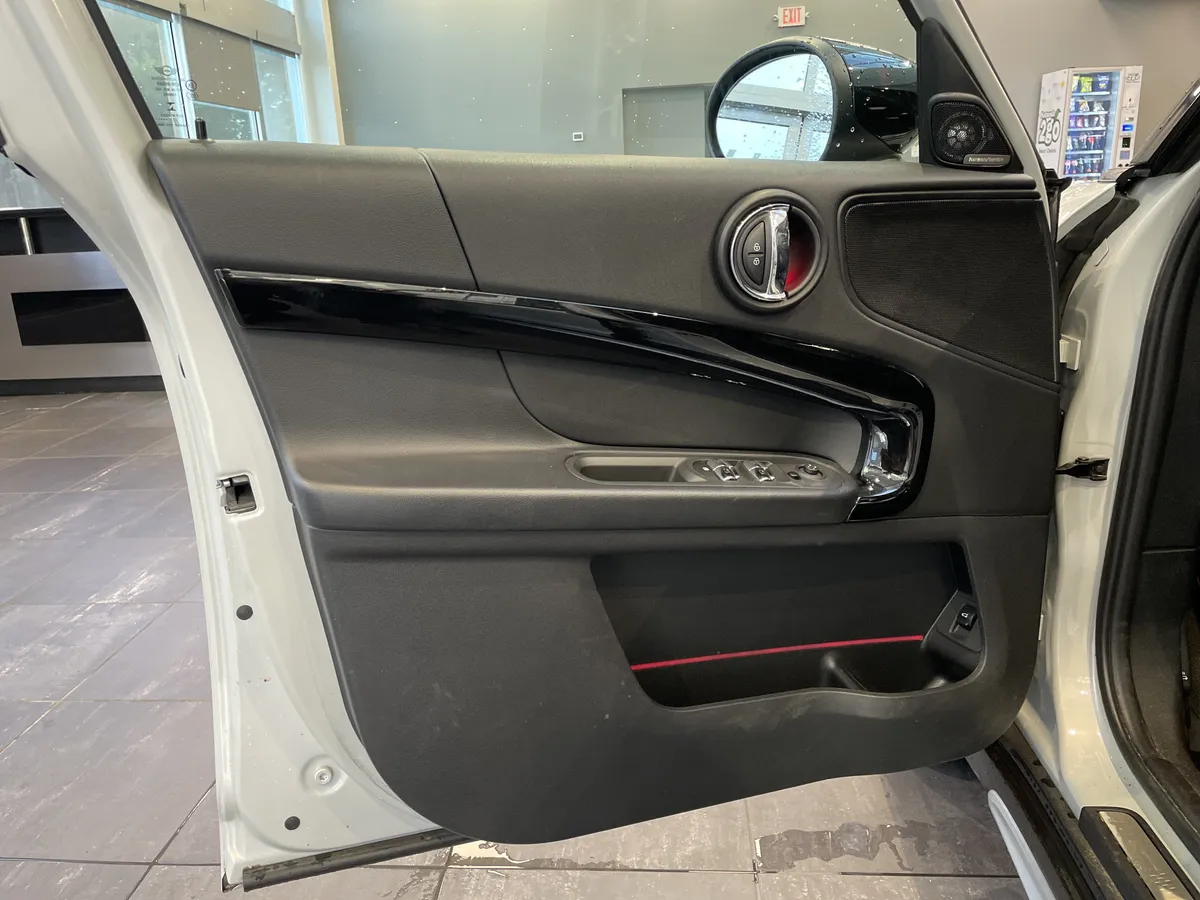 2023 MINI Countryman Cooper S thumbnail 13