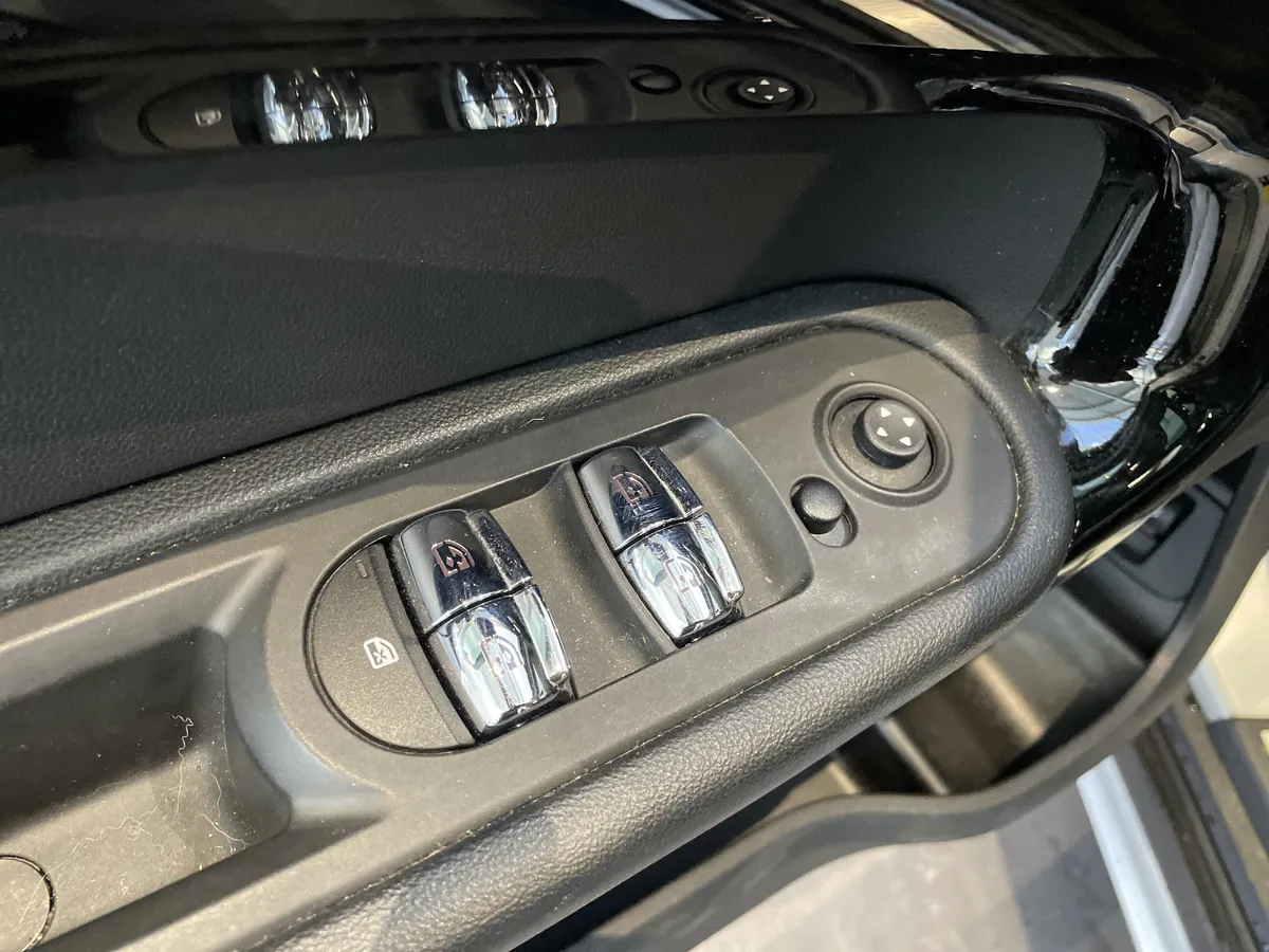 2023 MINI Countryman Cooper S thumbnail 15