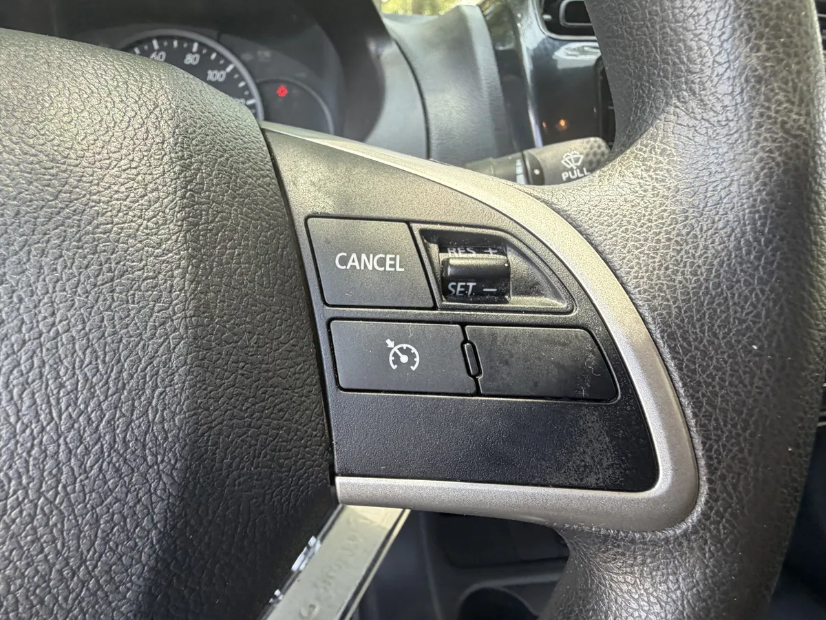 2023 Mitsubishi Mirage G4 ES thumbnail 46