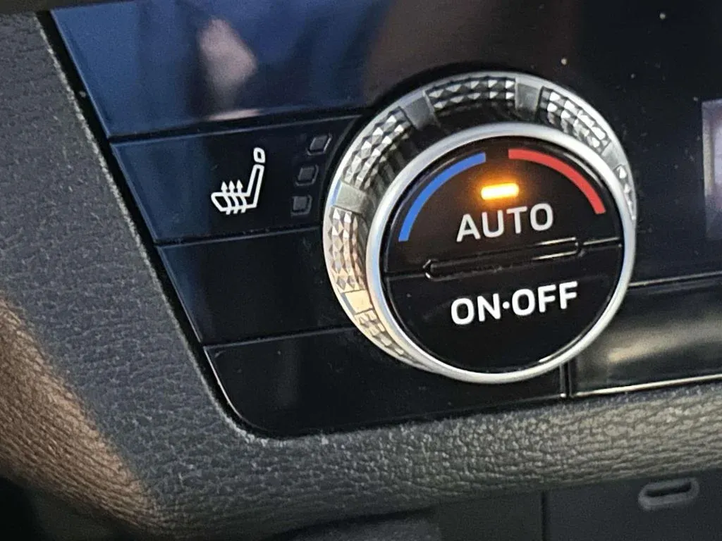 2023 Mitsubishi Outlander SE Special Edition thumbnail 24
