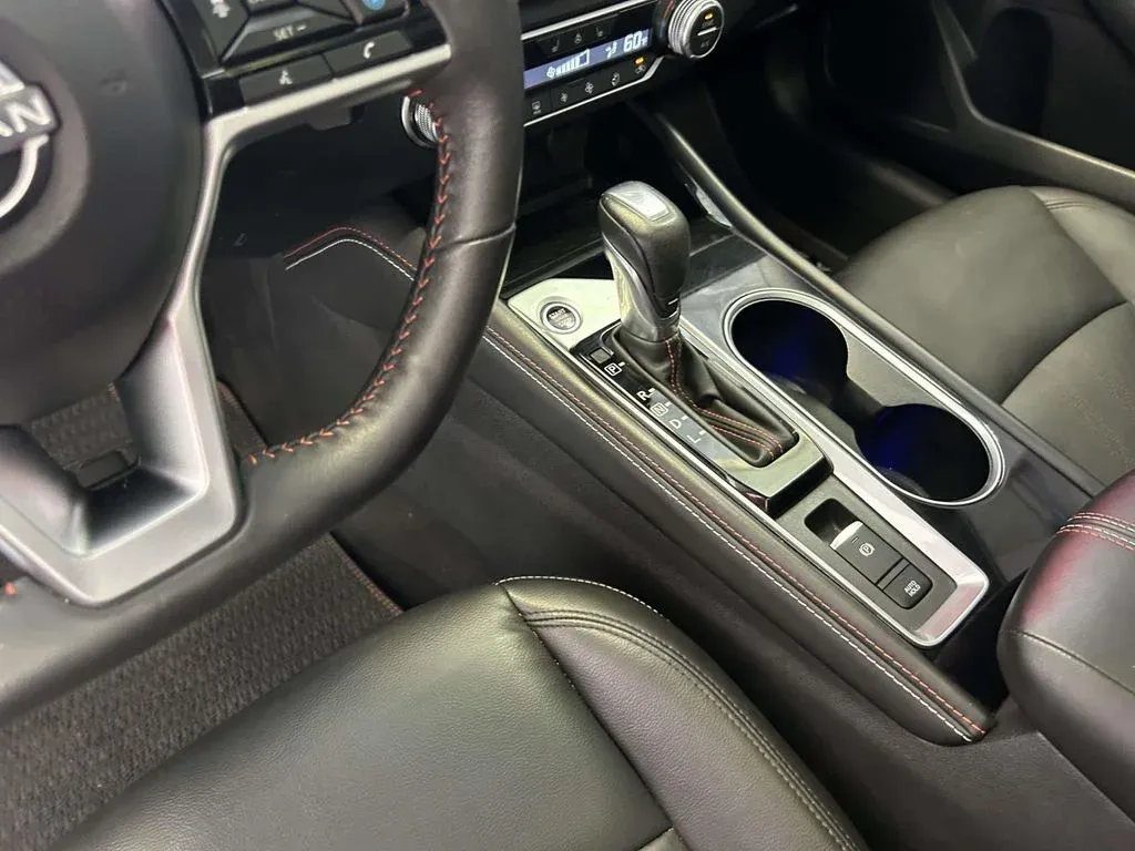 2023 Nissan Altima 2.0 SR thumbnail 21