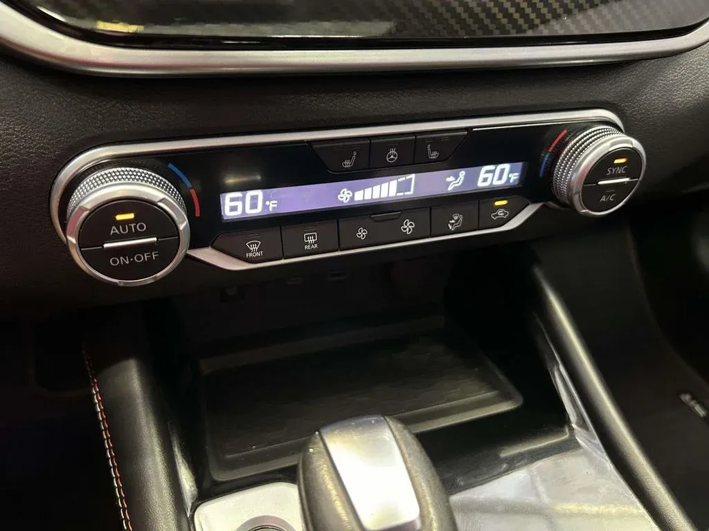2023 Nissan Altima 2.0 SR thumbnail 24