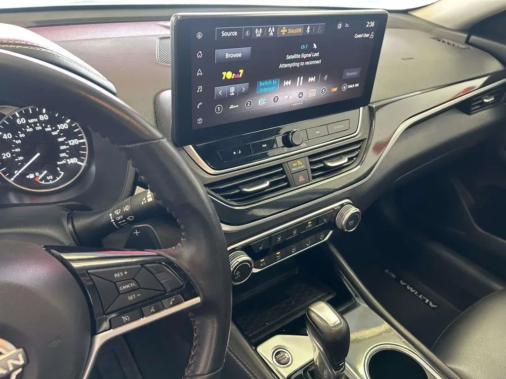 2023 Nissan Altima 2.5 SR thumbnail 21