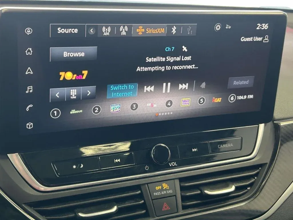 2023 Nissan Altima 2.5 SR thumbnail 24