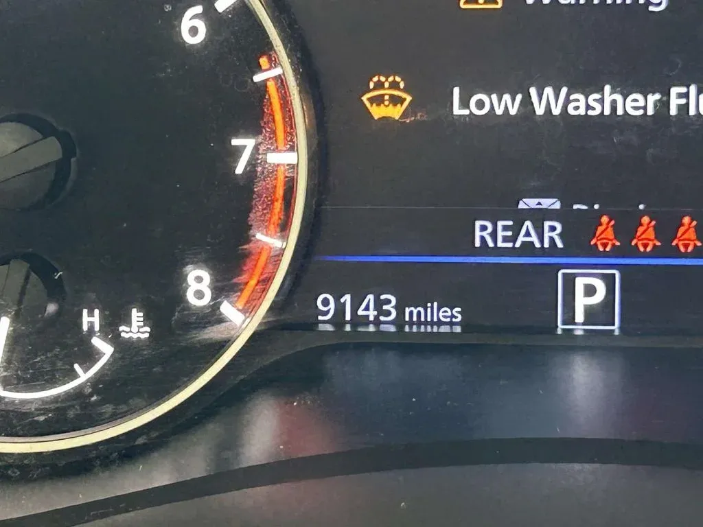 2023 Nissan Altima 2.5 SR thumbnail 28