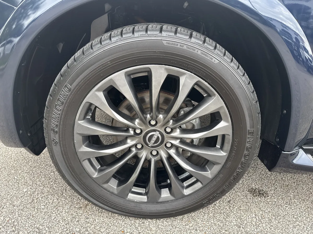2023 Nissan Armada Platinum thumbnail 12