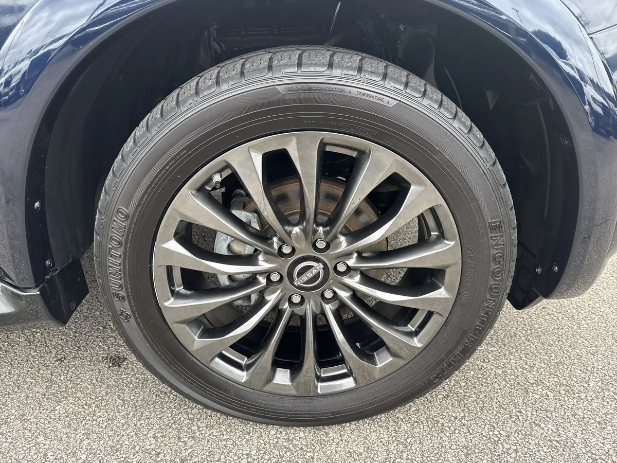 2023 Nissan Armada Platinum thumbnail 13