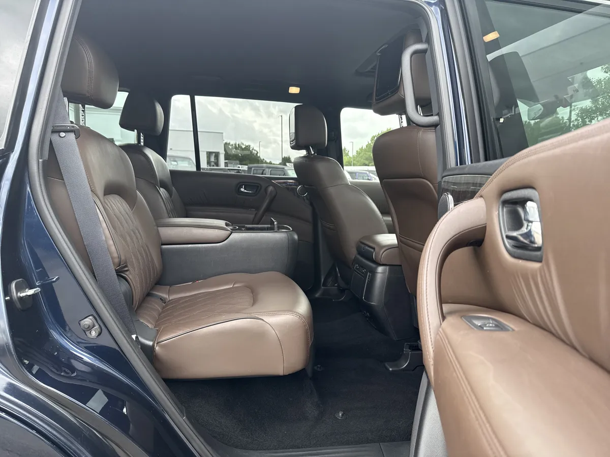 2023 Nissan Armada Platinum thumbnail 16