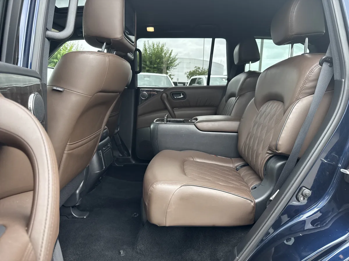 2023 Nissan Armada Platinum thumbnail 23