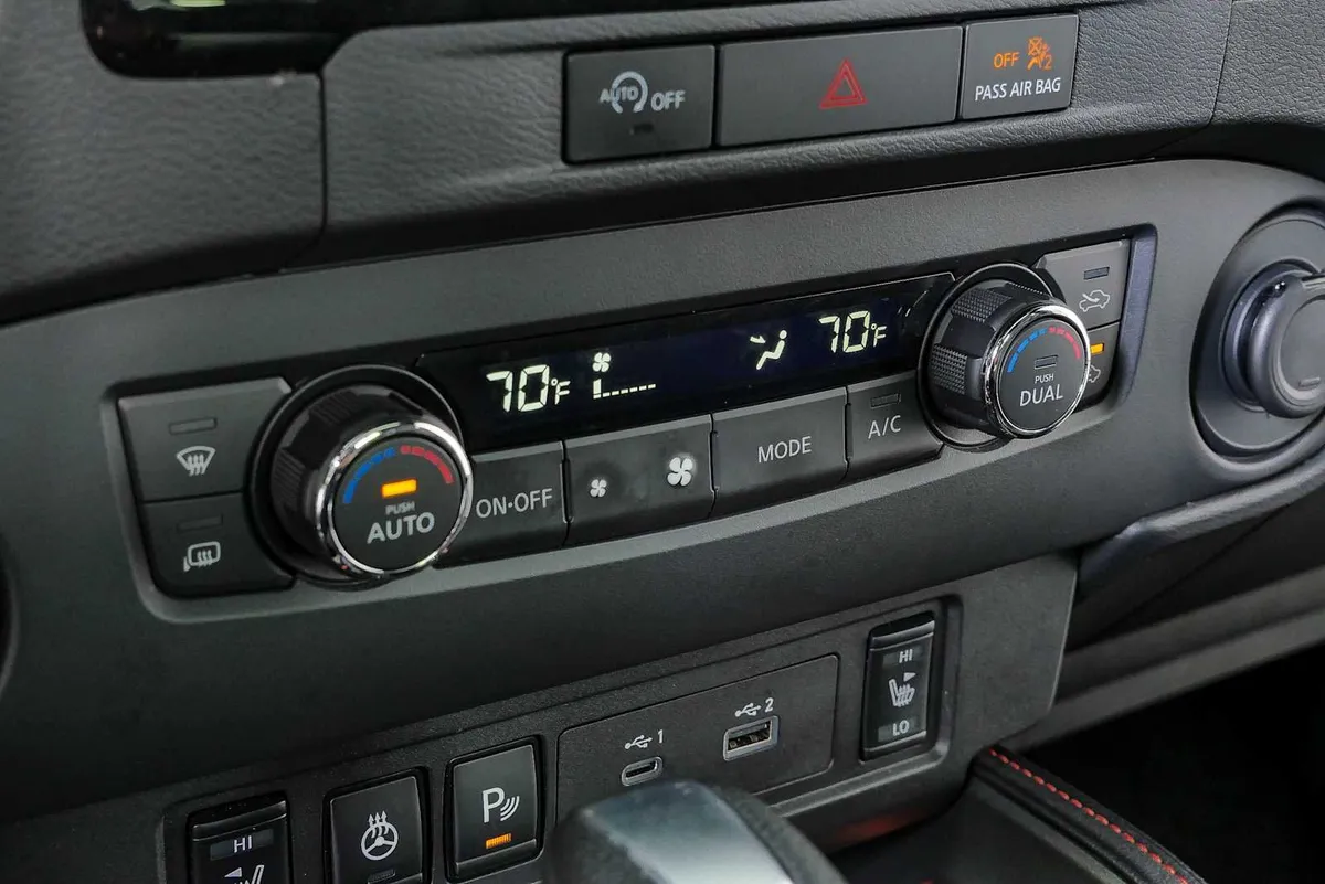 2023 NISSAN FRONTIER PRO-X thumbnail 17