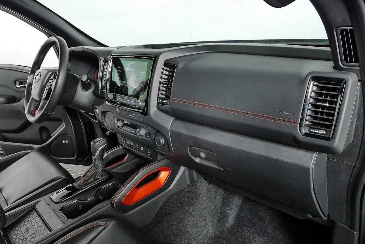 2023 NISSAN FRONTIER PRO-X thumbnail 24