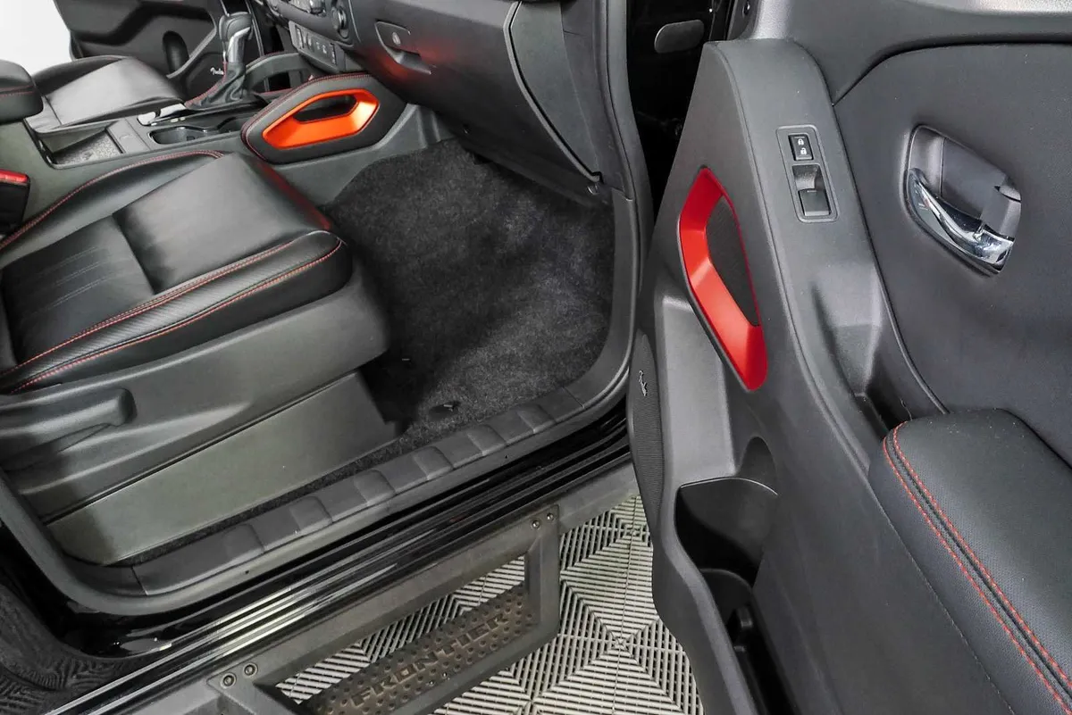 2023 NISSAN FRONTIER PRO-X thumbnail 25