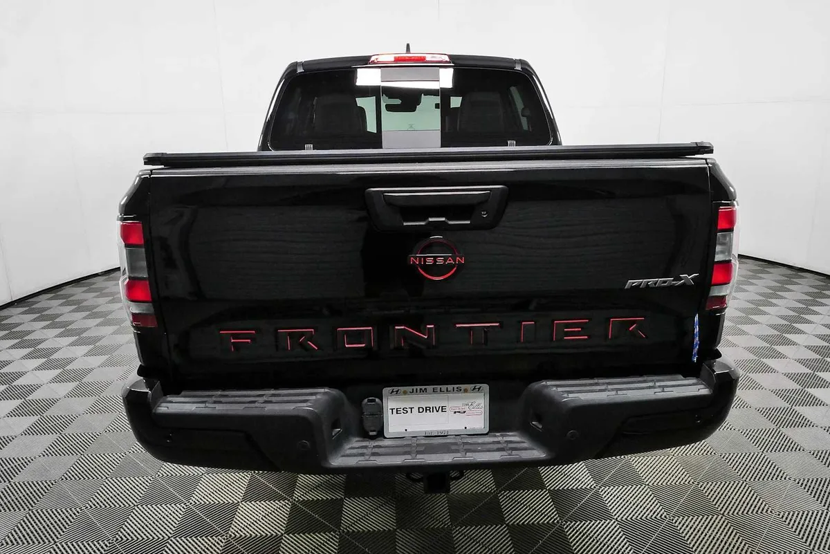 2023 NISSAN FRONTIER PRO-X thumbnail 30