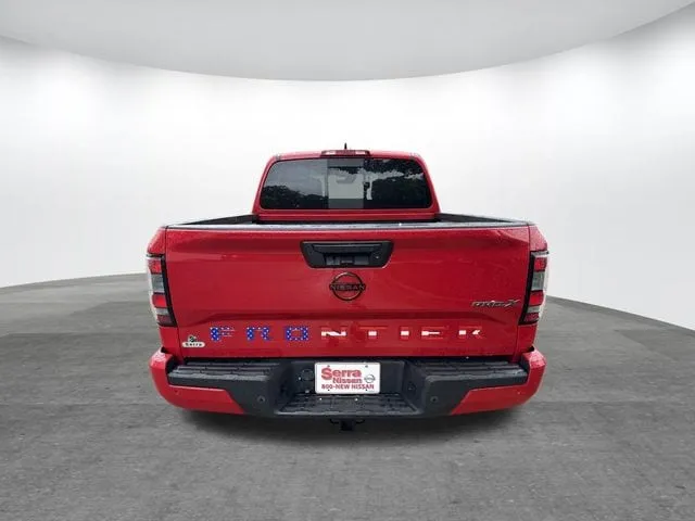 2023 Nissan Frontier PRO-X thumbnail 9