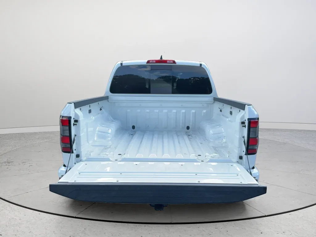 2023 Nissan Frontier PRO-X thumbnail 19
