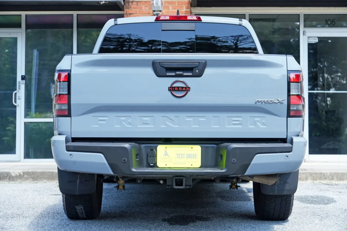 2023 Nissan Frontier PRO-X w/ Premium Tech & Convenience Packages thumbnail 10