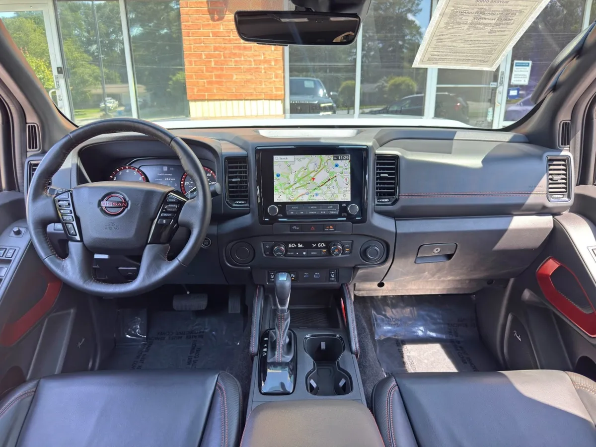 2023 Nissan Frontier PRO-X w/ Premium Tech & Convenience Packages thumbnail 12