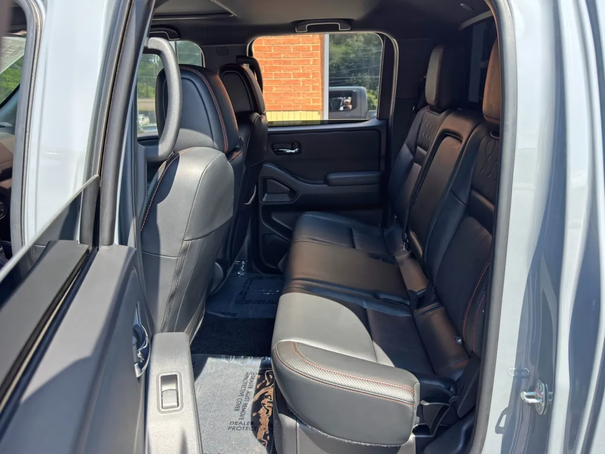 2023 Nissan Frontier PRO-X w/ Premium Tech & Convenience Packages thumbnail 38