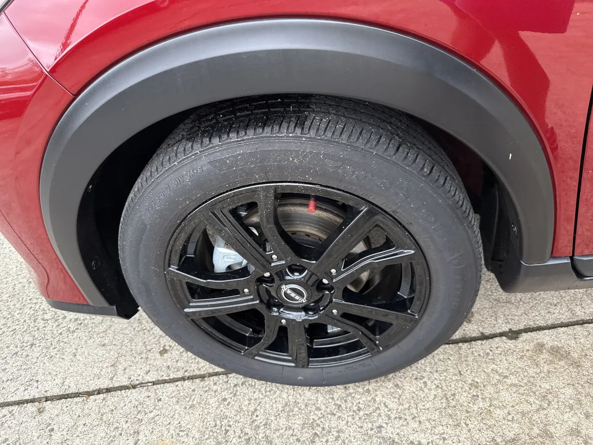 2023 Nissan Kicks SV thumbnail 11