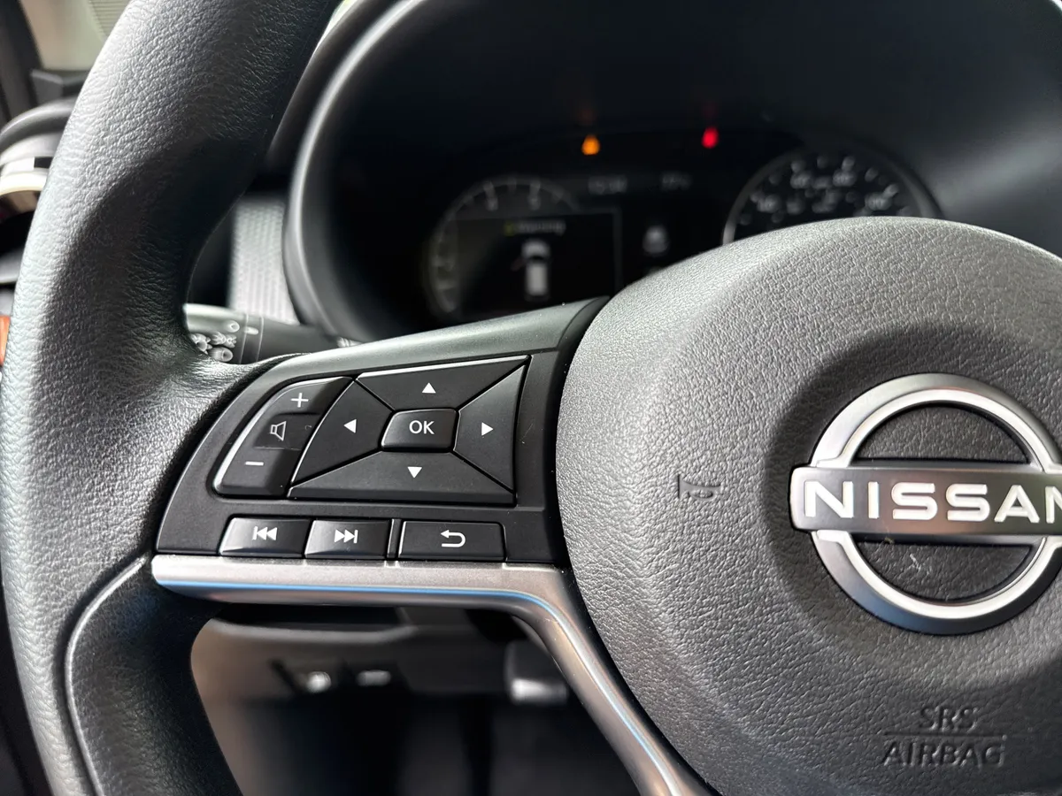 2023 Nissan Kicks SV thumbnail 24