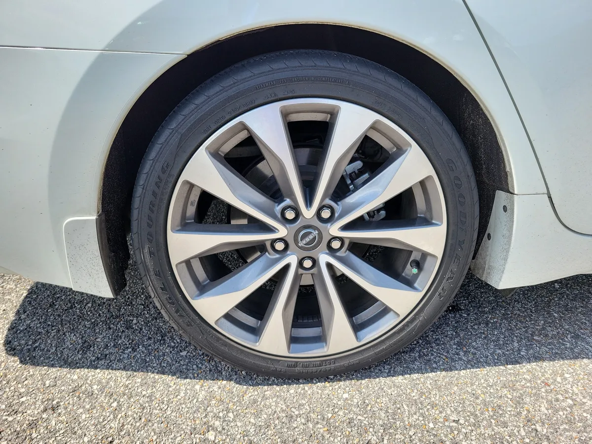 2023 Nissan Maxima Platinum thumbnail 28