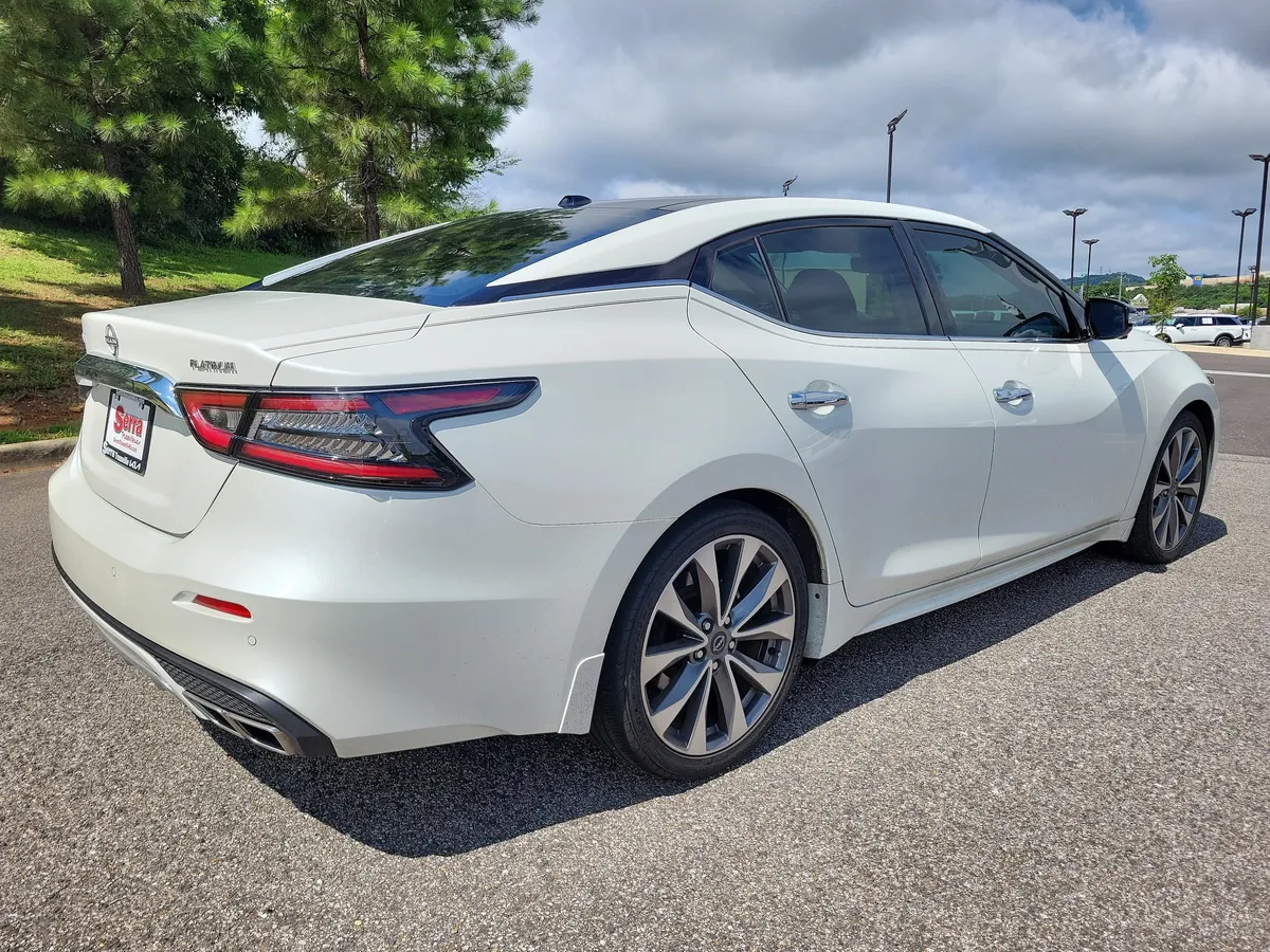 2023 Nissan Maxima Platinum thumbnail 5