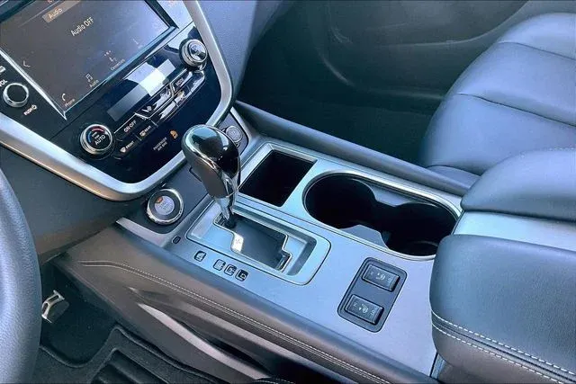 2023 Nissan Murano SV thumbnail 15