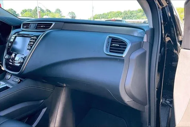 2023 Nissan Murano SV thumbnail 23
