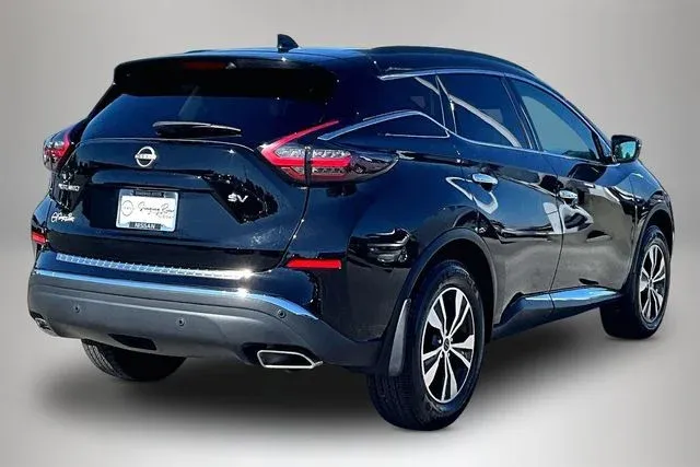 2023 Nissan Murano SV thumbnail 5