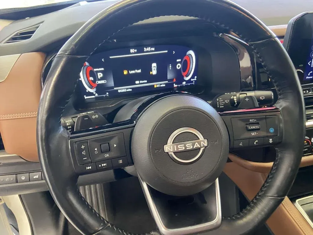 2023 Nissan Pathfinder Platinum thumbnail 21