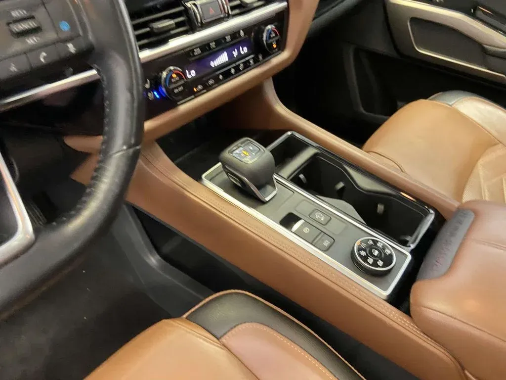 2023 Nissan Pathfinder Platinum thumbnail 22