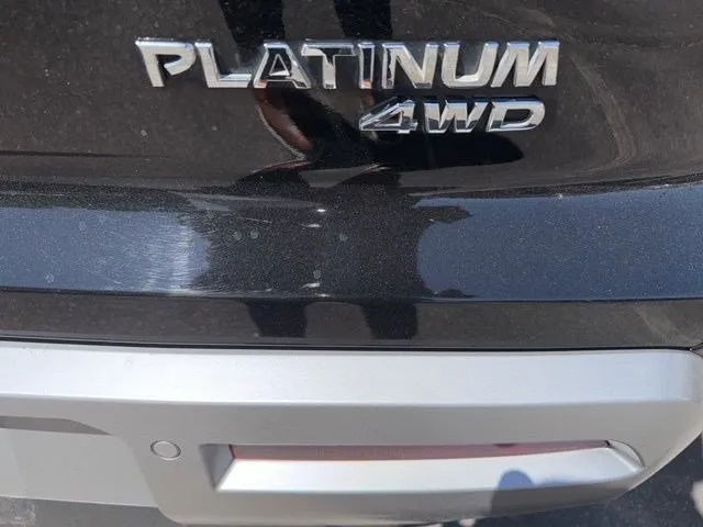 2023 Nissan Pathfinder Platinum thumbnail 13
