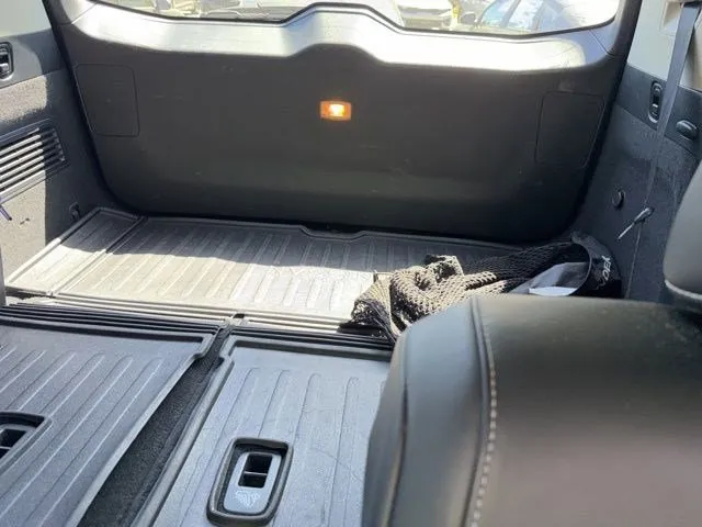 2023 Nissan Pathfinder Platinum thumbnail 19